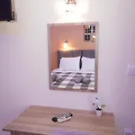 Wave Apartment